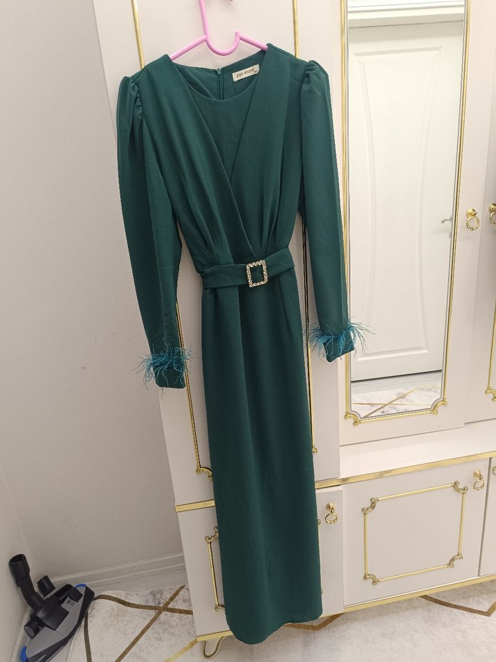 Kuşaklı Uzun Yeşil Kadın Elbise - Görsel 2