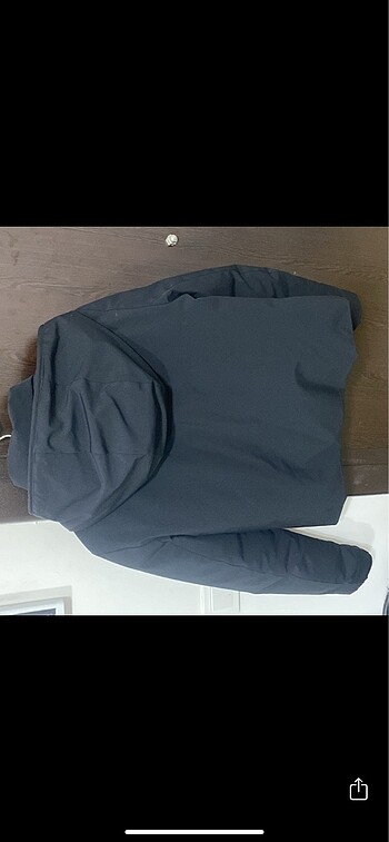 Zara Su ve rüzgar geçirmez parka