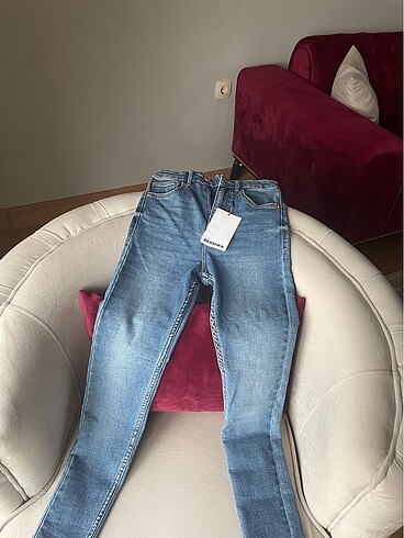 BERSHKA dar jean