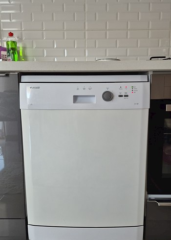 Beyaz Arçelik Bulaşık Makinesi