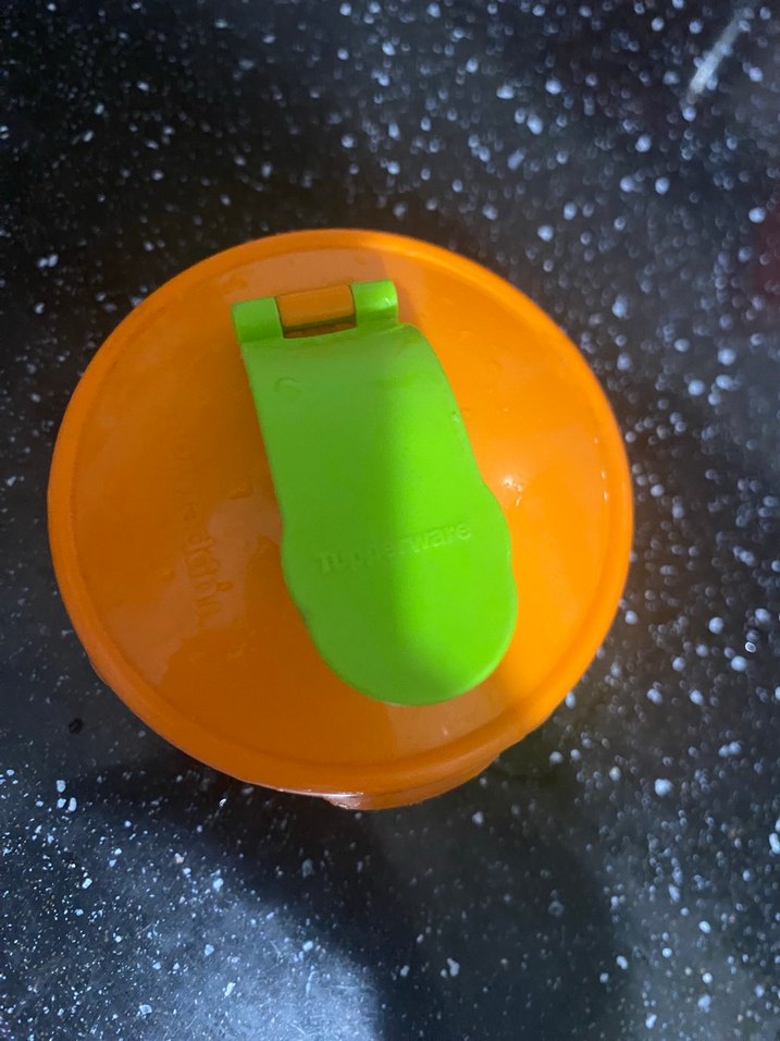 tupperware marka Renkli Bebek mama kabı - Görsel 2