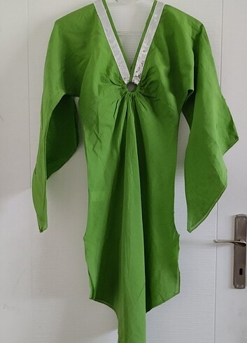 Yeni Yakası Pullu Yeşil Plaj Elbisesi - Görsel 3