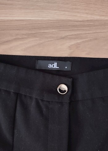 Adil Işık Düğmeli Siyah Kadın Denim Kumaş Pantolon - Görsel 7