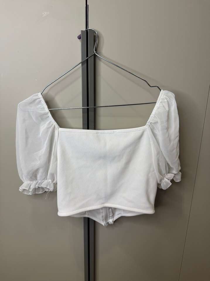 Beyaz V Yaka Mini Bluz - Görsel 3