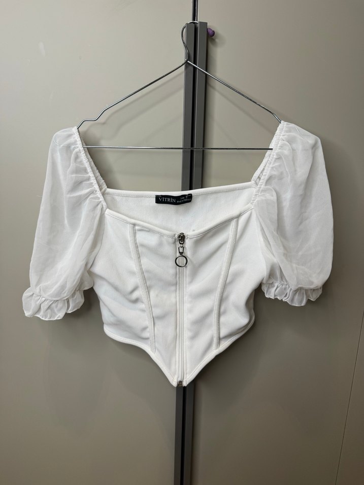 Beyaz V Yaka Mini Bluz - Görsel 2