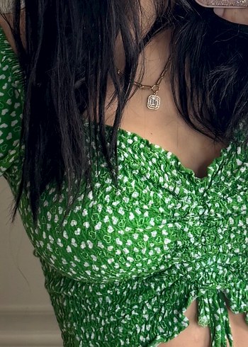 Yeşil Büzgülü Mini Straplez Bluz - Görsel 4