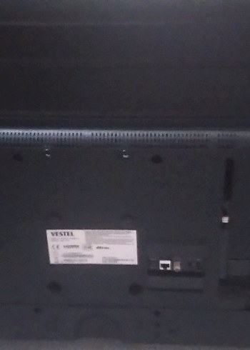 43 İnç 109 ekran QLED 4K Ultra HD Vestel Smart tv - Görsel 3
