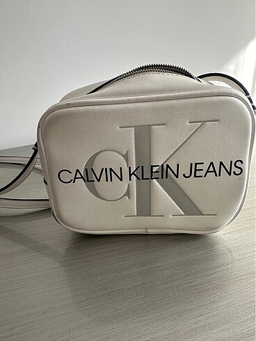 CALVİN KLEİN ÇANTA