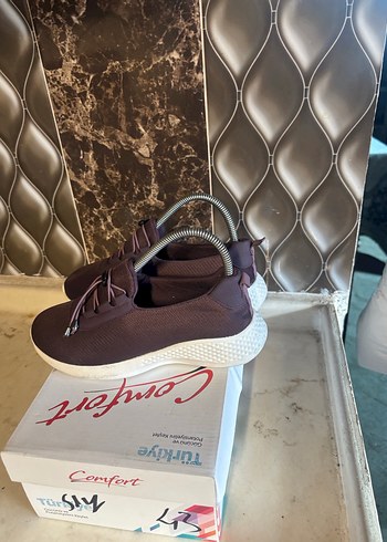 Mor Dolgu Topuklu Spor Ayakkabı - Görsel 2