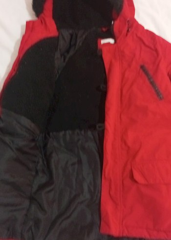 Kırmızı Erkek Çocuk Düğmeli Kaban - Görsel 3