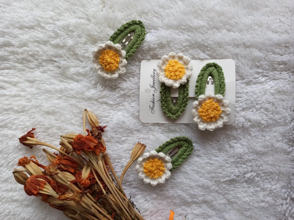 Örgü Çiçekli Çocuk Toka Seti - Görsel 4