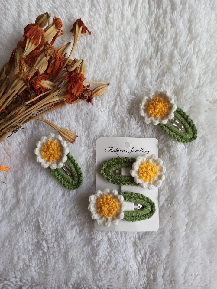 Örgü Çiçekli Çocuk Toka Seti - Görsel 2