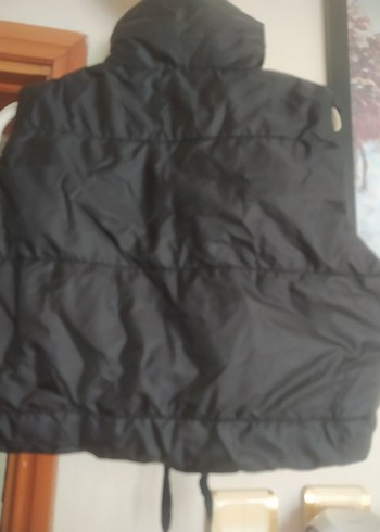 Siyah Fermuarlı Yüksek Yakalı Kadın Yelek - Görsel 2