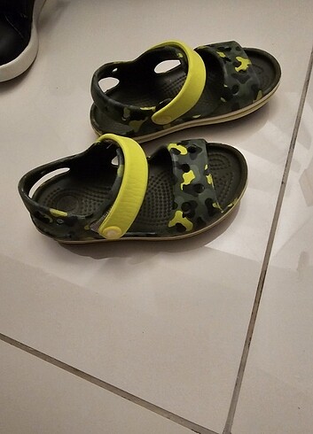 Crocs sandalet