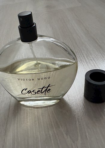 Victor Hugo Cosette Edp 100 ml Kadın Parfümü - Görsel 4