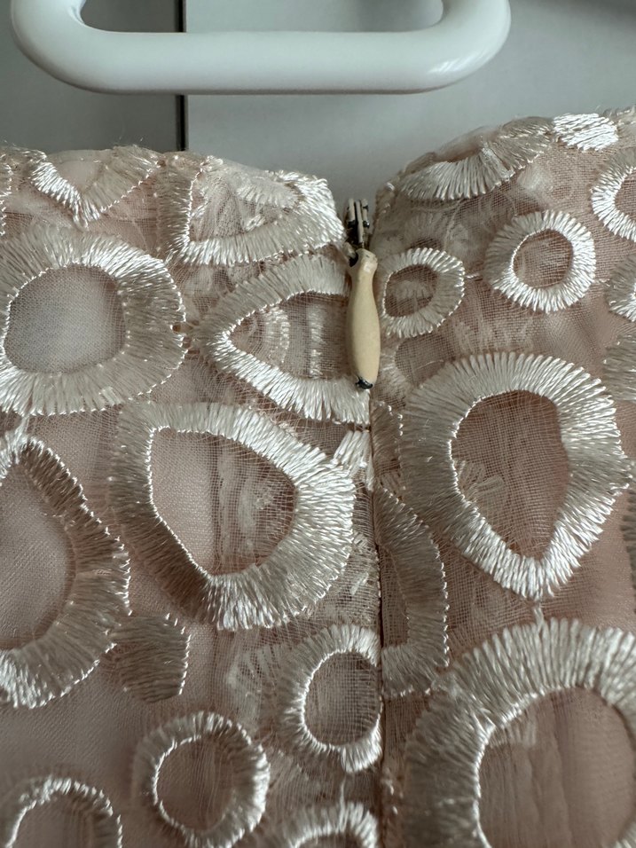 İşleme Detaylı Kısa Elbise - Görsel 5