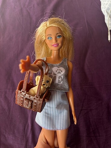Barbie bebek
