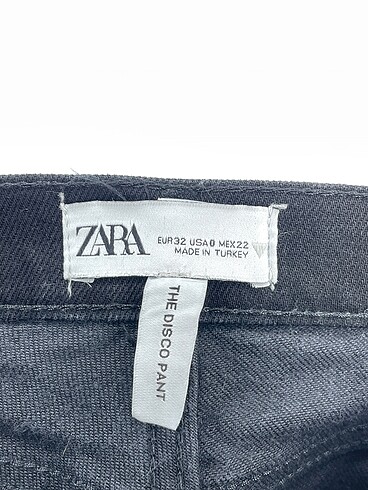 32 Beden siyah Renk Zara Jean / Kot %70 İndirimli.