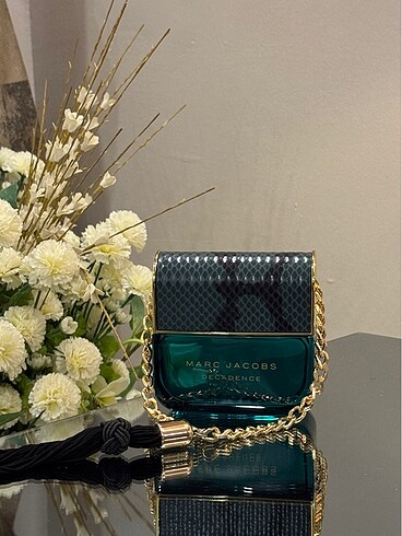 Marc Jacobs Decadence