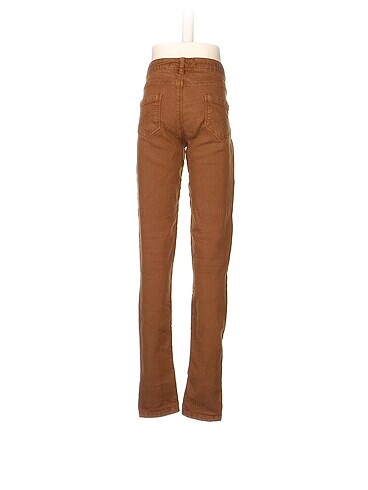 34 Beden Bershka Düz Kesim %70 İndirimli.