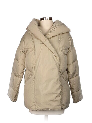 Stradivarius Mont %70 İndirimli.