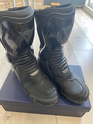 Diğer Dainese çizme