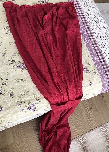 Kırmızı Fon Perde (2'li, Az Kullanılmış)