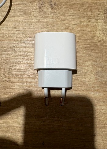 Apple orjinal USB-C 20W Beyaz Telefon Şarj Adaptörü - Görsel 3