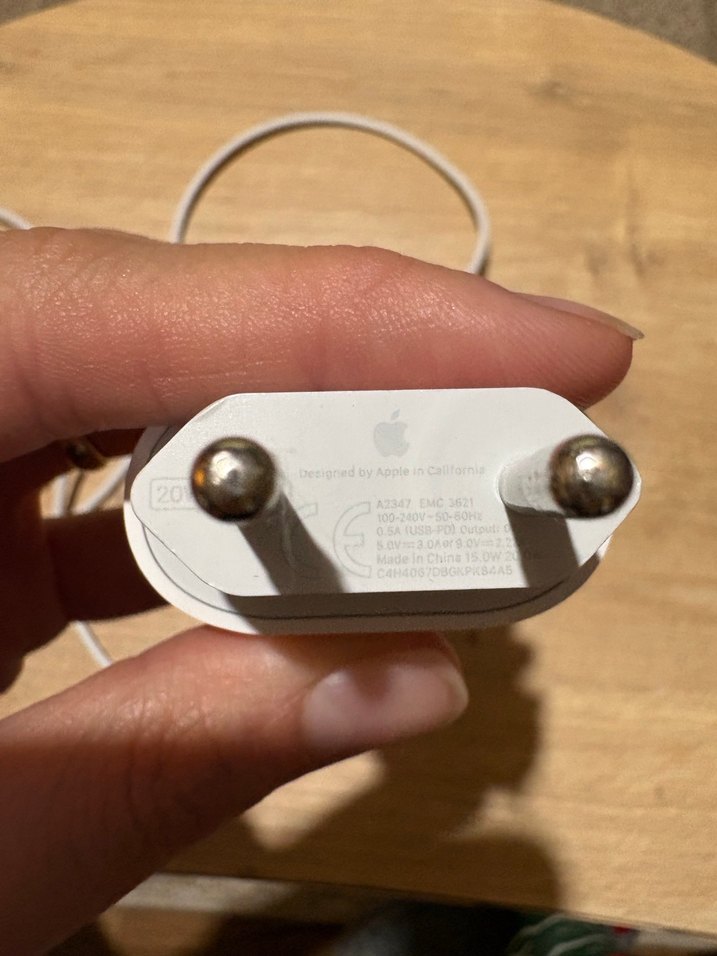 Apple orjinal USB-C 20W Beyaz Telefon Şarj Adaptörü - Görsel 4