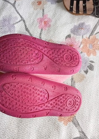 Diğer Kız Çocuk Pembe Nakışlı Sıcak Terlik