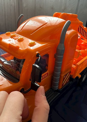 Turuncu Renkli Oyuncak Vinç Kamyonu - Görsel 7