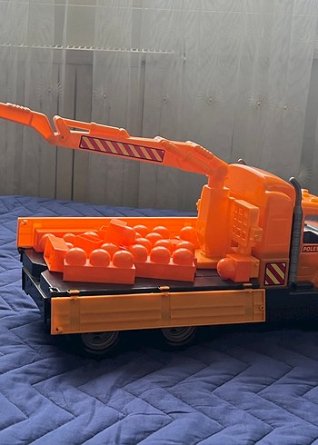 Turuncu Renkli Oyuncak Vinç Kamyonu - Görsel 4