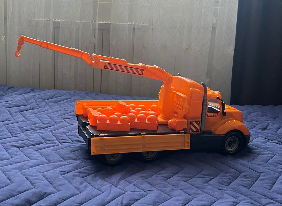 Turuncu Renkli Oyuncak Vinç Kamyonu - Görsel 4