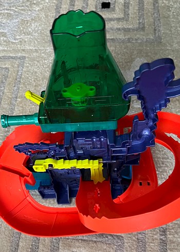 HOTWHEELS ÇILGIN LABORATUVAR OYUN SETİ - Görsel 3