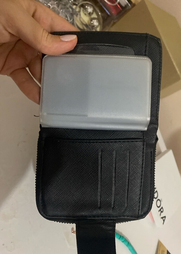 Siyah püsküllü cüzdan - Görsel 5