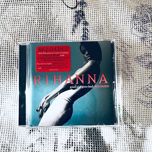 Rihanna - Good girl Gone bad (Reloaded)
