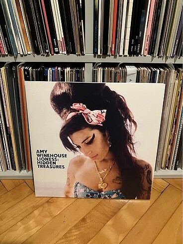 Amy Winehouse - Lioness: Hidden Treasures