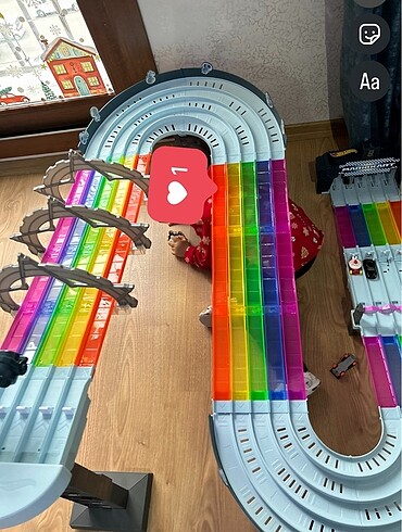 Beden Hot Wheels Mario Kart Gökkuşağı Yolu Seti