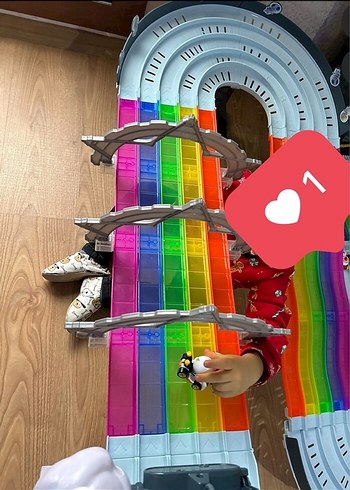  Beden Hot Wheels Mario Kart Gökkuşağı Yolu Yarış Pisti