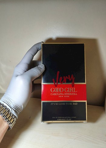 Carolina Herrera Good Gril Very