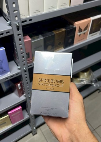 Viktor & Rolf Spicebomb Extreme Erkek Parfümü 90 ml
