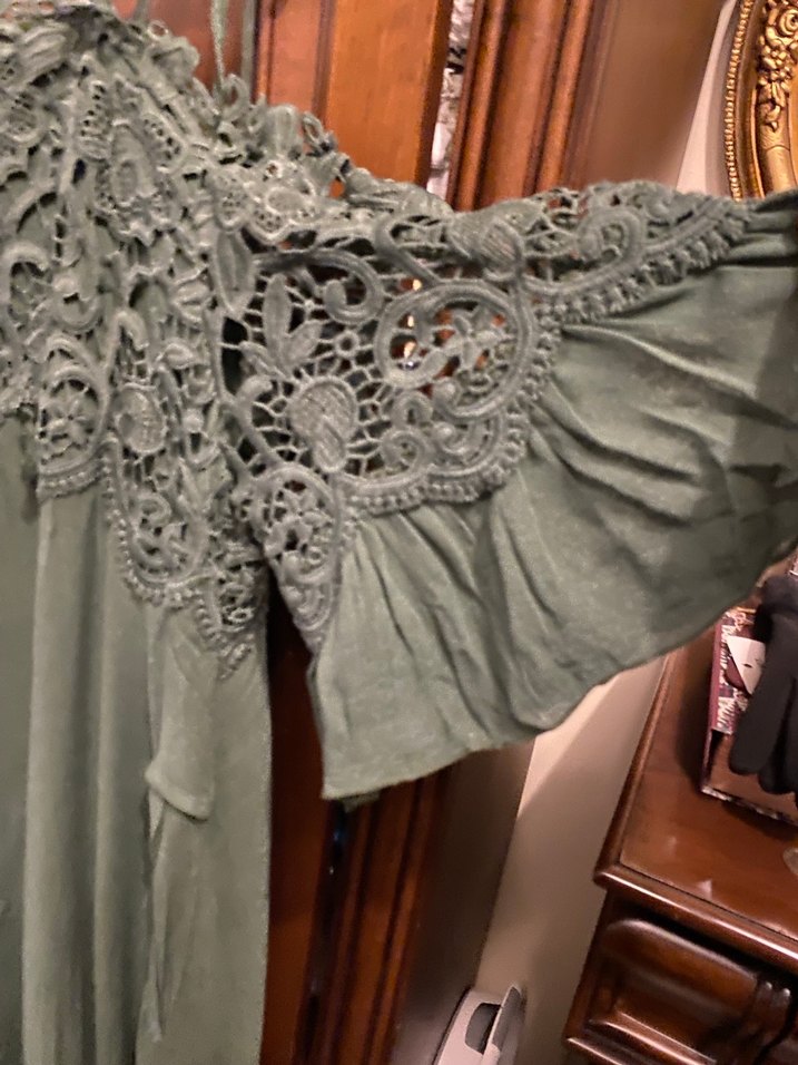 Dantelli Koyu Yeşil Elbise - Görsel 2