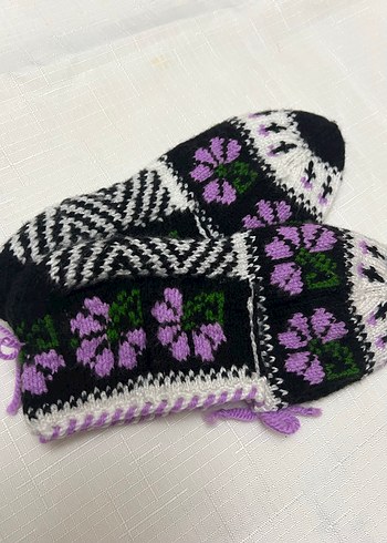 Nakışlı Örgü Kadın Terlikleri - Görsel 3