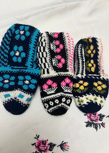 Nakışlı Örgü Kadın Terlikleri - Görsel 5