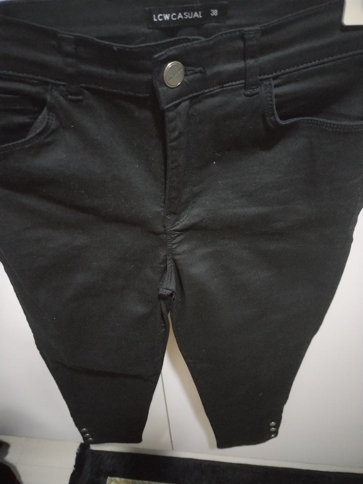 Düğmeli Siyah Kadın Skinny Kot Pantolon - Görsel 4