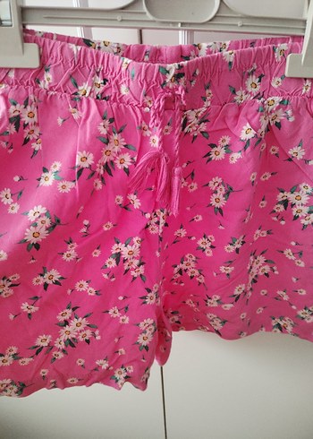 Çiçek Desenli Pembe Mini Kadın Şort - Görsel 4