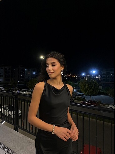 xs Beden Saten uzun elbise
