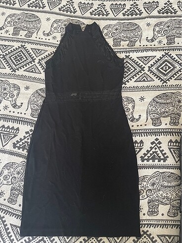 Halter yaka elbise