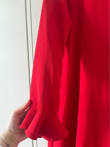 Kırmızı A Kesim Volanlı Elbise - Görsel 3