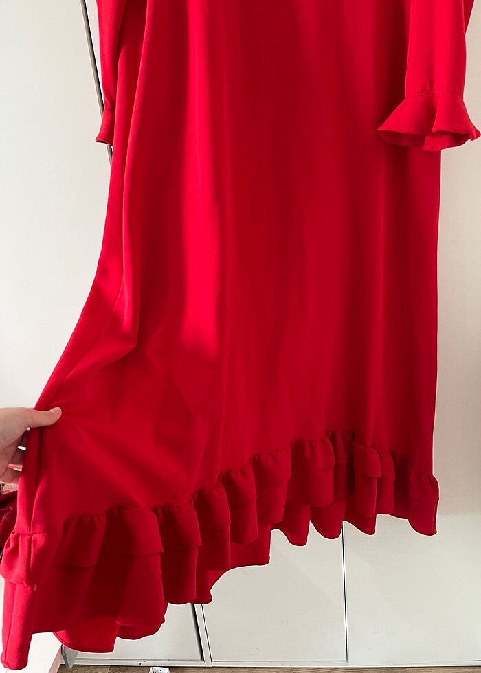 Kırmızı A Kesim Volanlı Elbise - Görsel 4